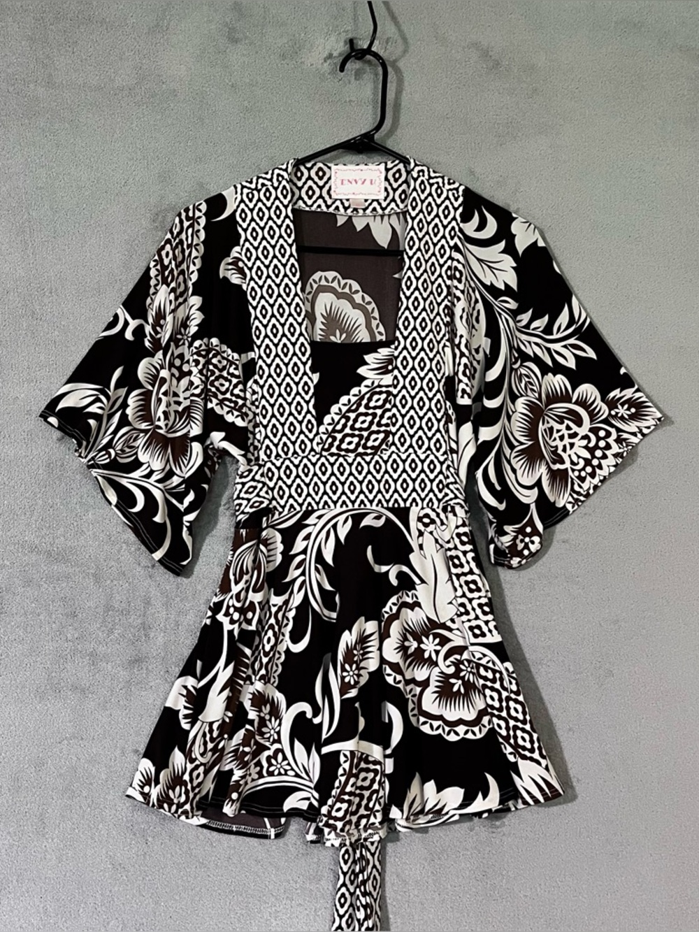 Envy U Kimono Sleeve Tie in Back Top  Brown Black Ivory Womens Sz S